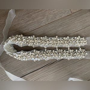 Rhinestone ribbon-tie belt